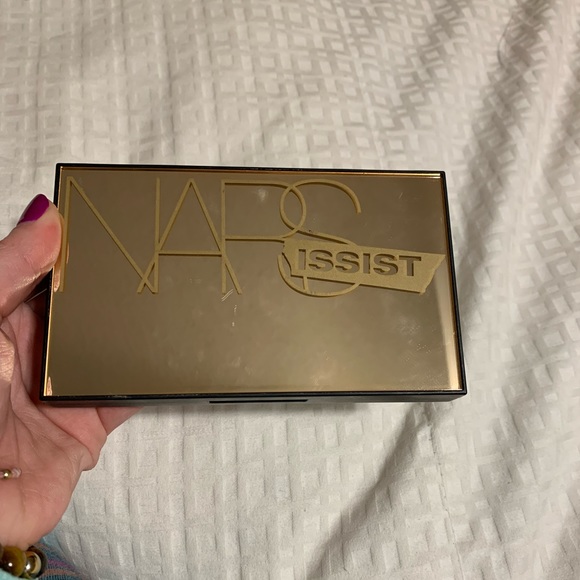 Nars Loaded Eyeshadow Palette - Picture 2 of 3
